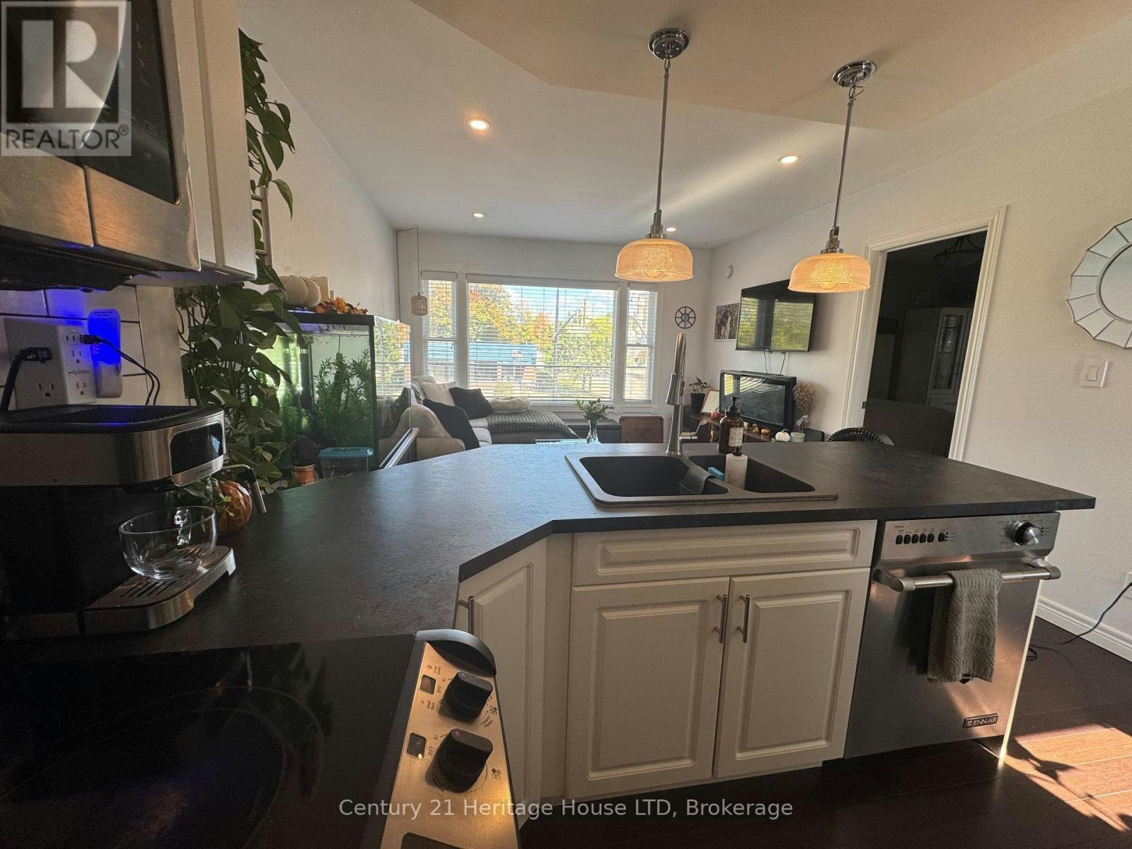 UPPER-371 Ridge Road N, Fort Erie, ON, L0S 1N0 - 3