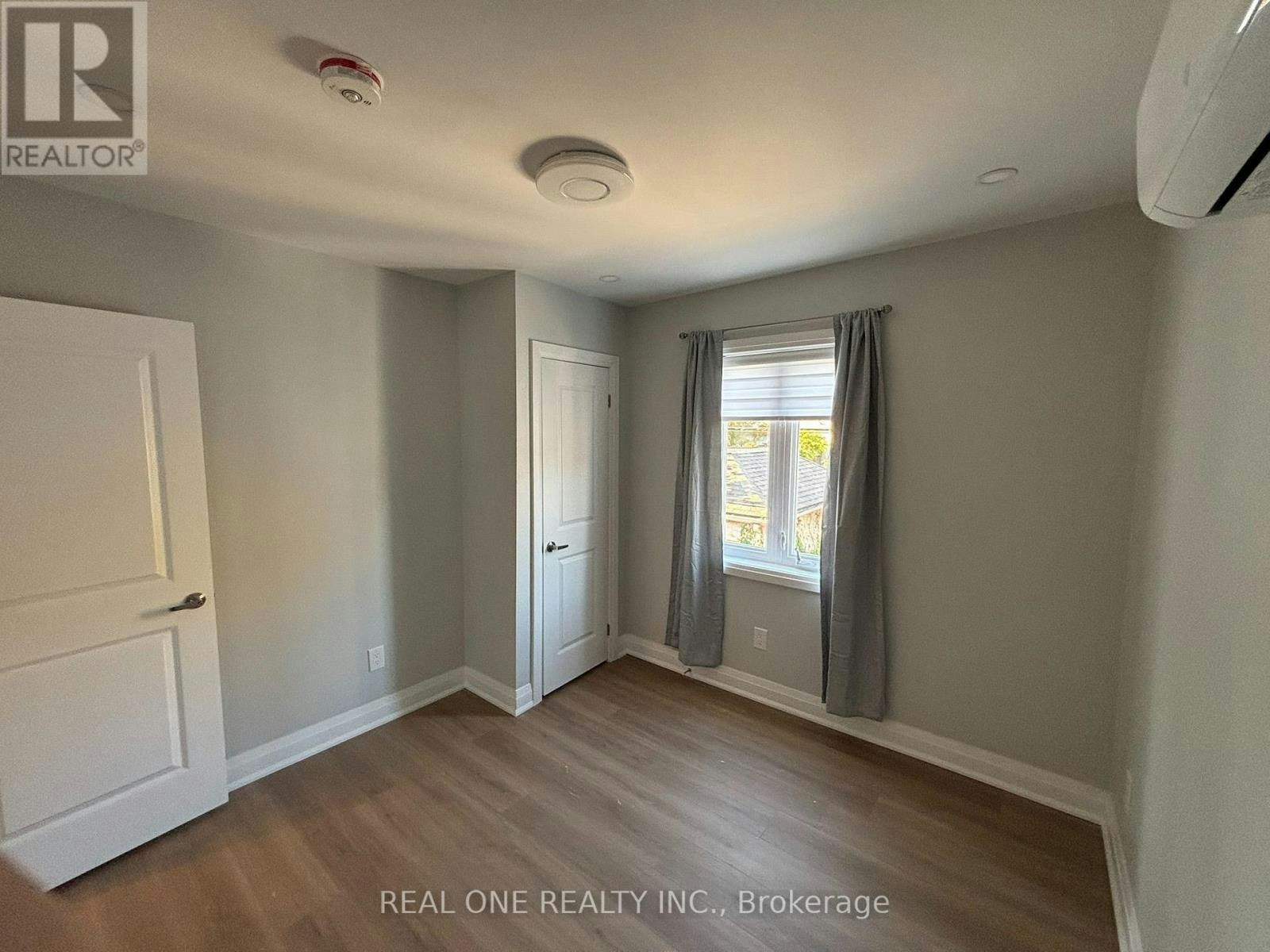 LANEWAY HOUSE-90 Douglas Avenue, Toronto, ON, M5M 1G5 - 9
