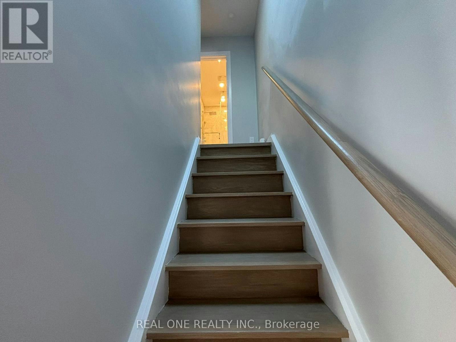 LANEWAY HOUSE-90 Douglas Avenue, Toronto, ON, M5M 1G5 - 16
