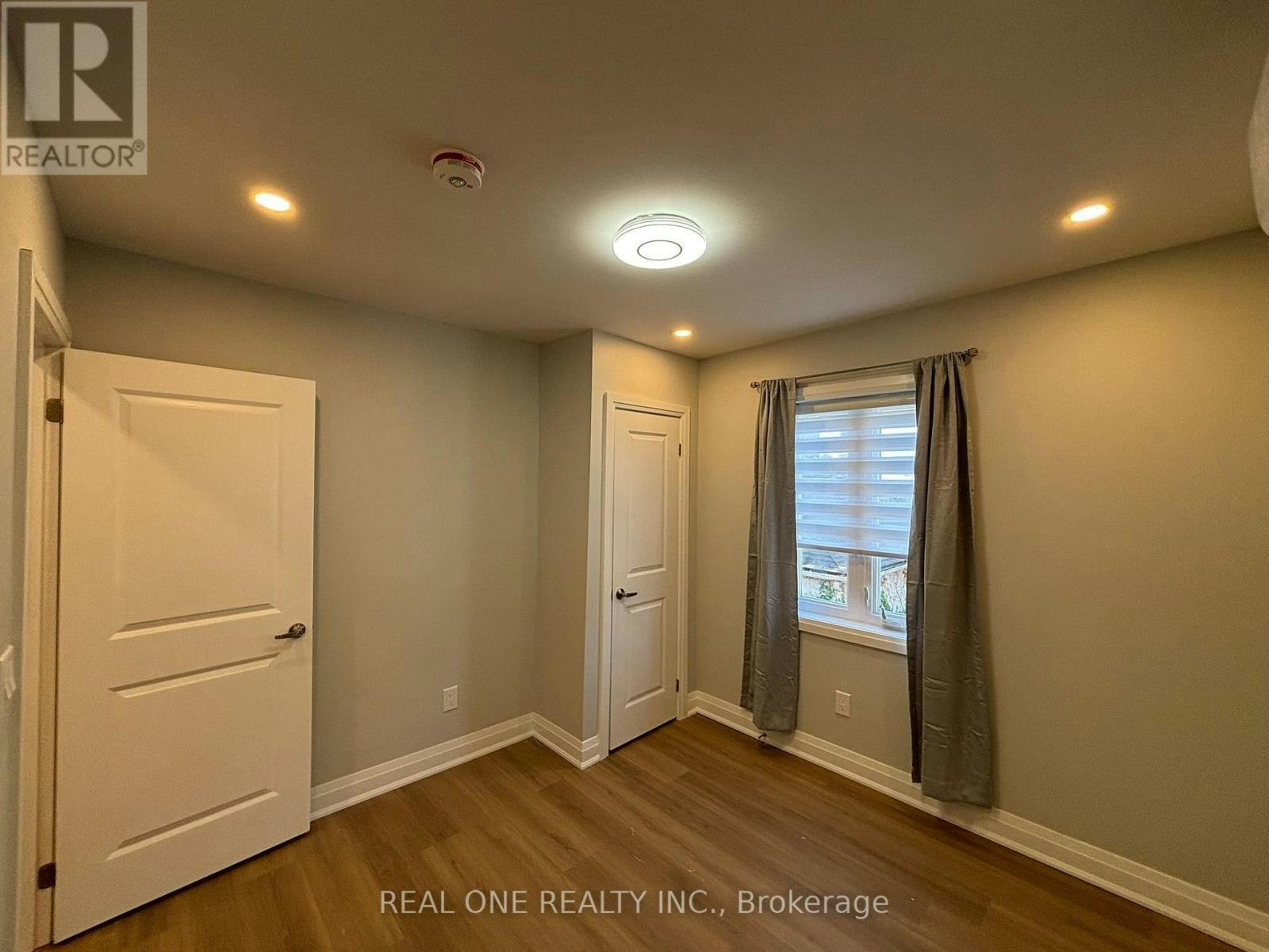 LANEWAY HOUSE-90 Douglas Avenue, Toronto, ON, M5M 1G5 - 21