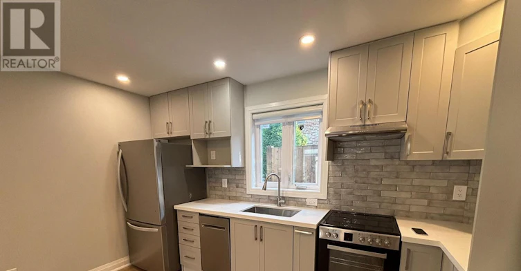 LANEWAY HOUSE-90 Douglas Avenue, Toronto, ON, M5M 1G5 - 17