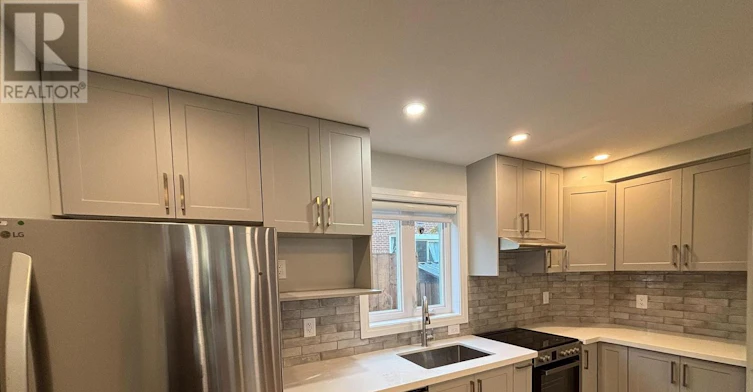 LANEWAY HOUSE-90 Douglas Avenue, Toronto, ON, M5M 1G5 - 3