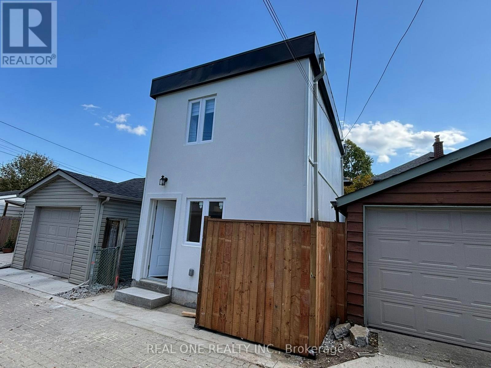 LANEWAY HOUSE-90 Douglas Avenue, Toronto, ON, M5M 1G5