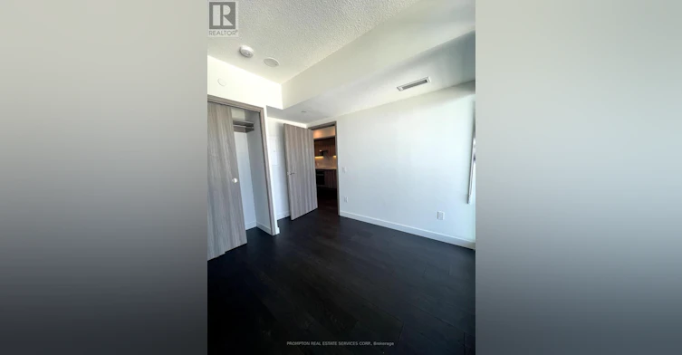 5009-3 Concord Cityplace Way, Toronto, ON, M5V 0X4 - 7