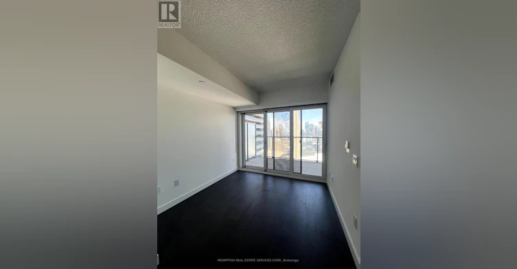 5009-3 Concord Cityplace Way, Toronto, ON, M5V 0X4 - 5