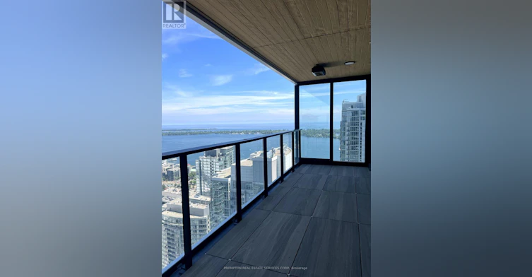 5009-3 Concord Cityplace Way, Toronto, ON, M5V 0X4 - 10