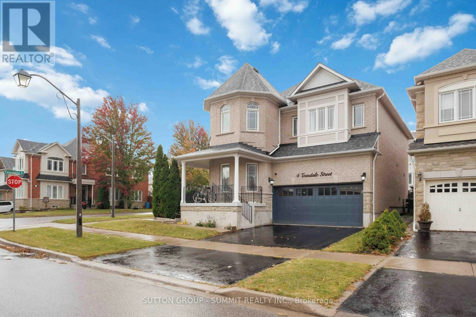 4 Teasdale Street, Ajax, ON, L1Z 2A6