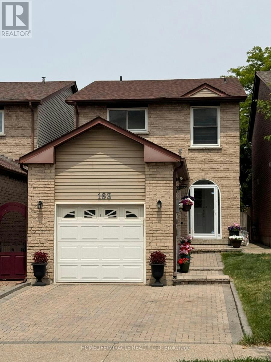 163 Mabley Crescent, Vaughan, ON, L4J 2Z7