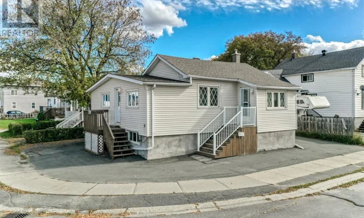 433 Dell Street