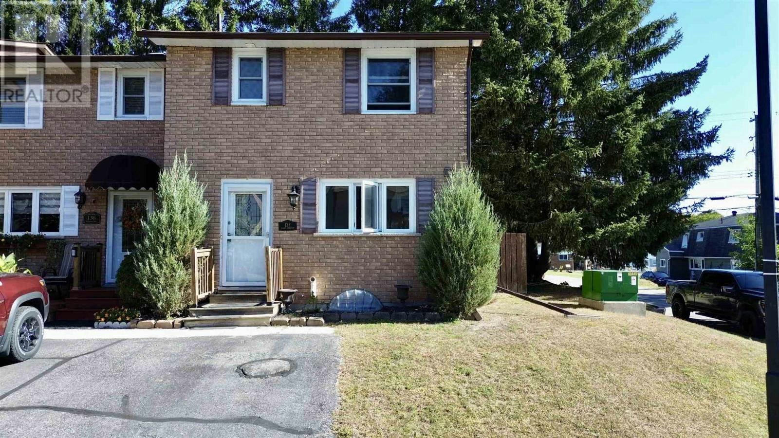 138 Frame Crescent, Elliot Lake, ON, P5A 2S4