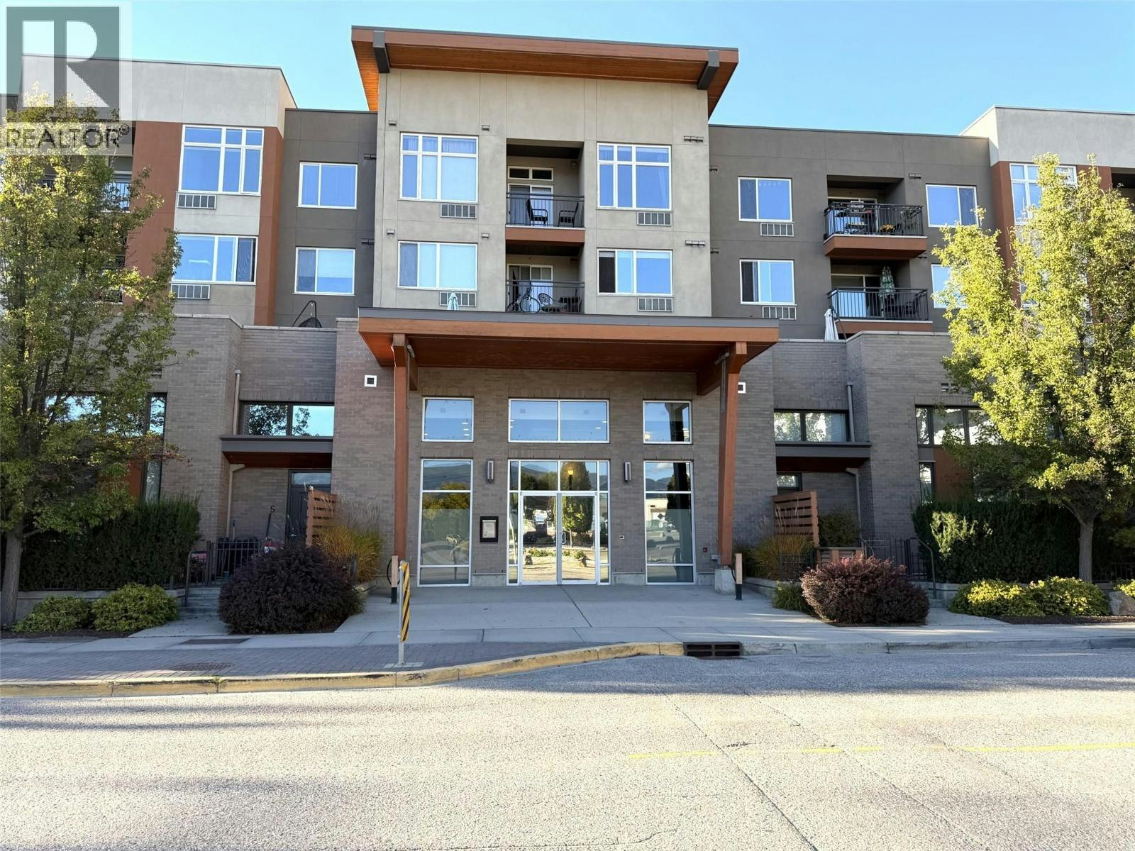 218-1550 Dickson Avenue, Kelowna, BC, V1Y 1H7