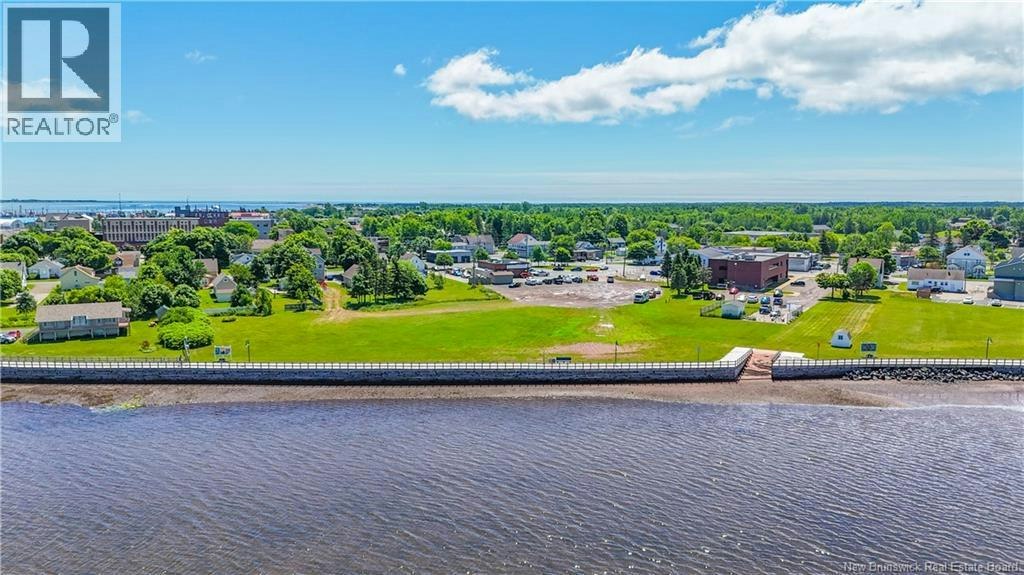 204 Jd Gauthier Boulevard, Shippagan, NB, E8S 1P3