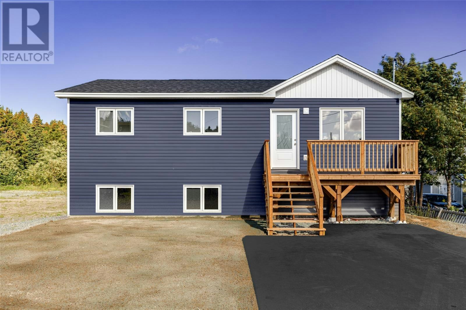 10 Strugnells Marsh Road, Pouch Cove, NL, A0A 3L0