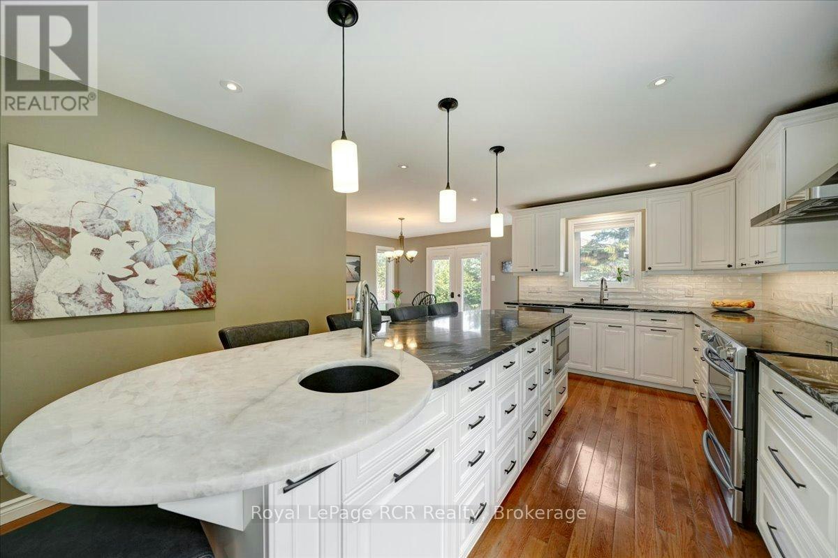 303 6th Avenue W, Owen Sound, ON, N4K 6H9