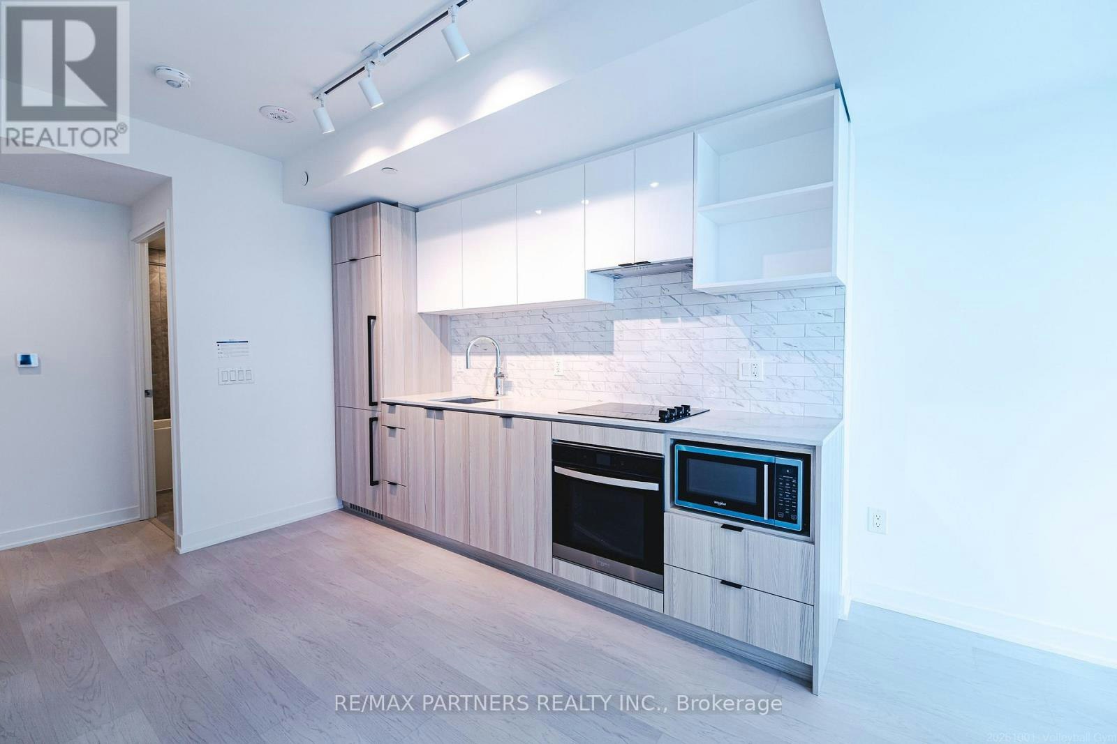 4509-252 Church Street, Toronto, ON, M5B 0E6 3