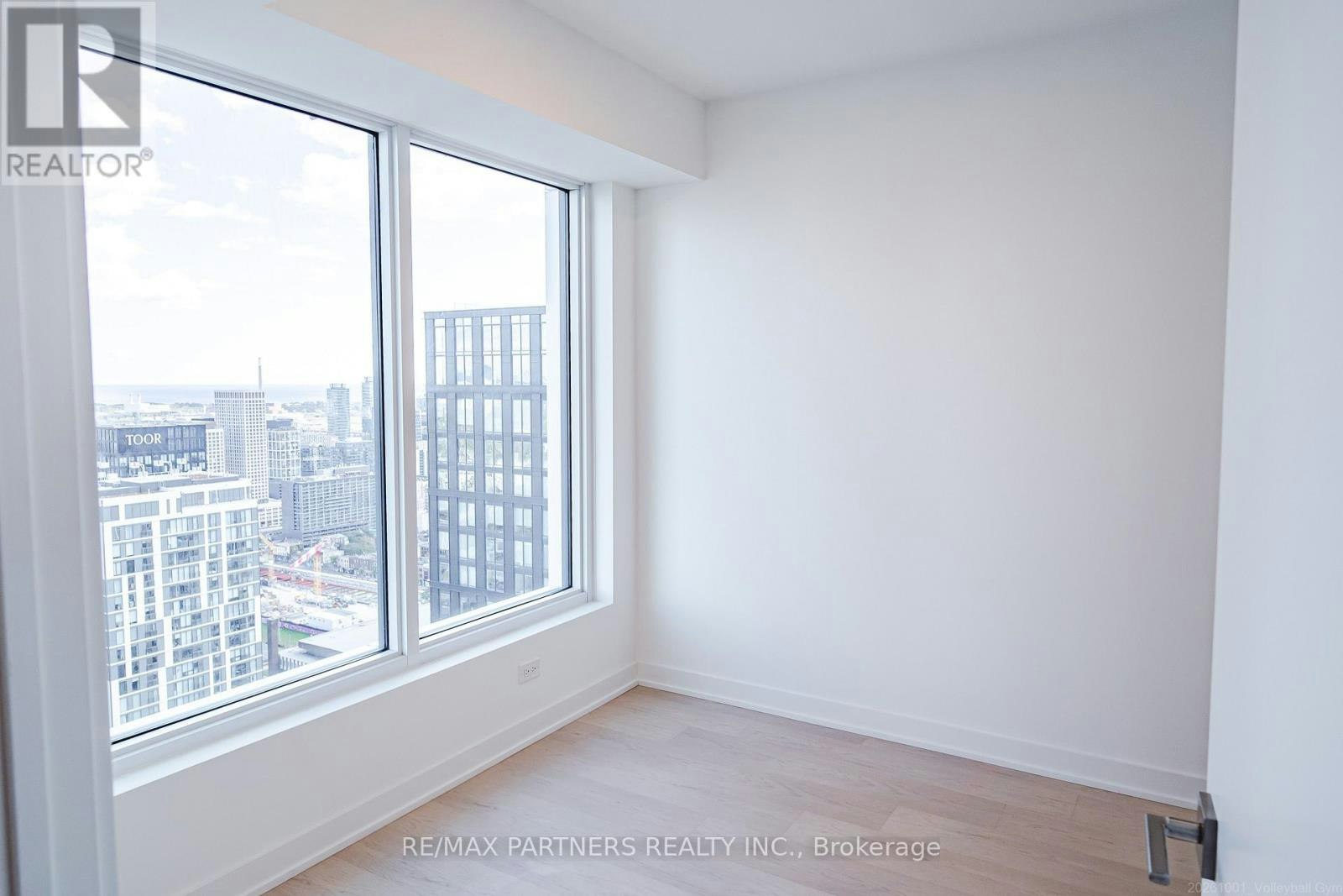 4509-252 Church Street, Toronto, ON, M5B 0E6 5