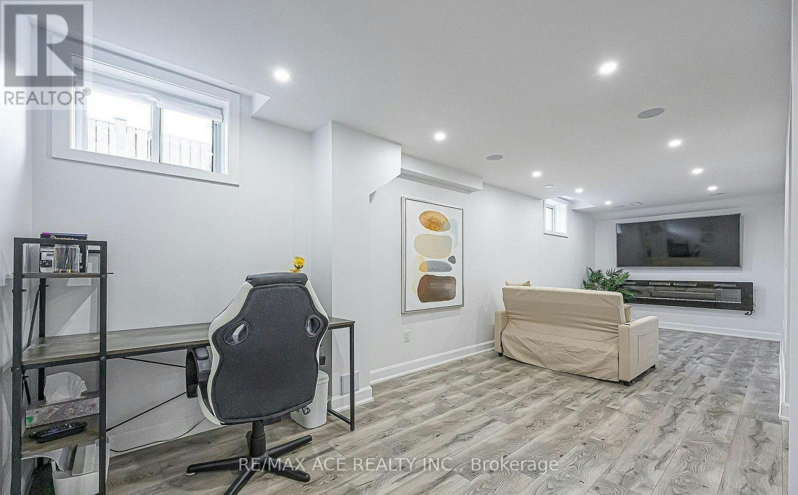 BSMT-867 Renaissance Drive, Oshawa, ON, L1J 8K6 - 5