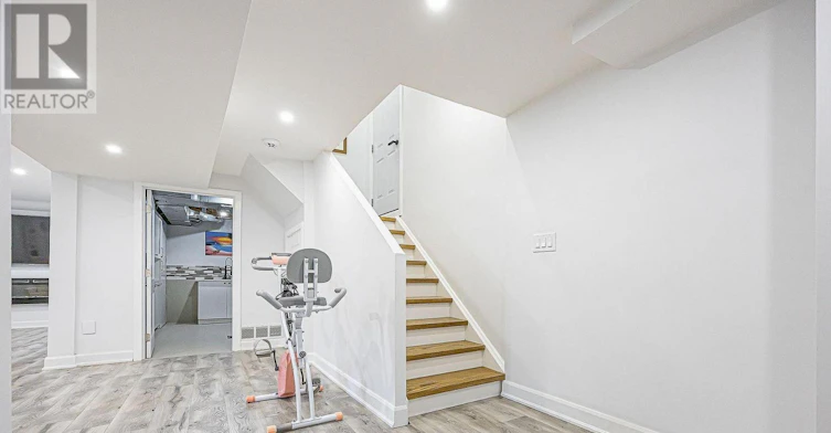 BSMT-867 Renaissance Drive, Oshawa, ON, L1J 8K6 - 2