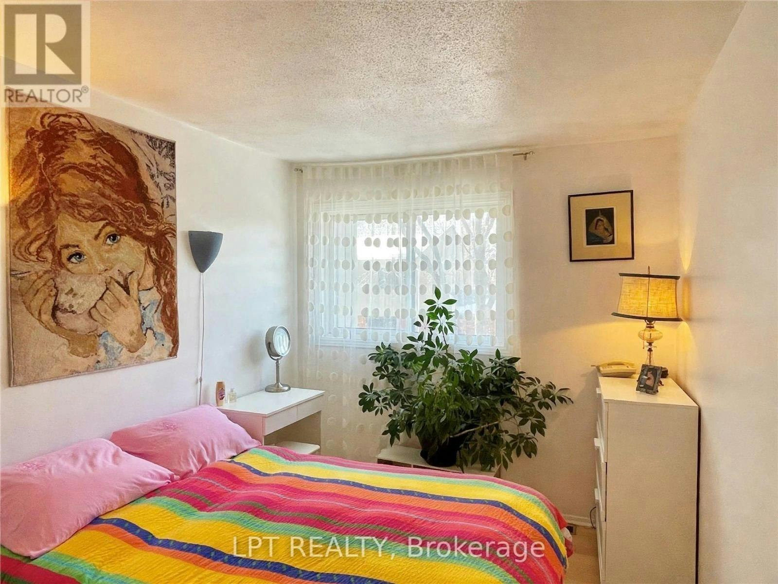 15-50 Greenbank Road, Ottawa, ON, K2H 8R3 - 15