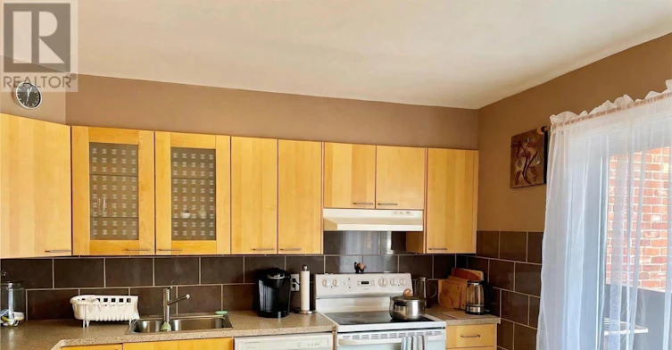 15-50 Greenbank Road, Ottawa, ON, K2H 8R3 - 2
