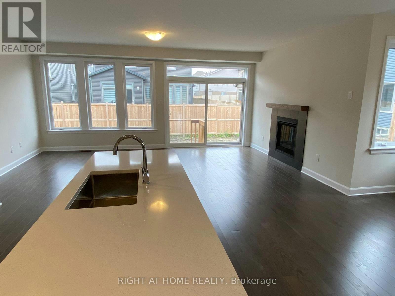 608 Moonflower Crescent, Ottawa, ON, K1T 0X8 - 7