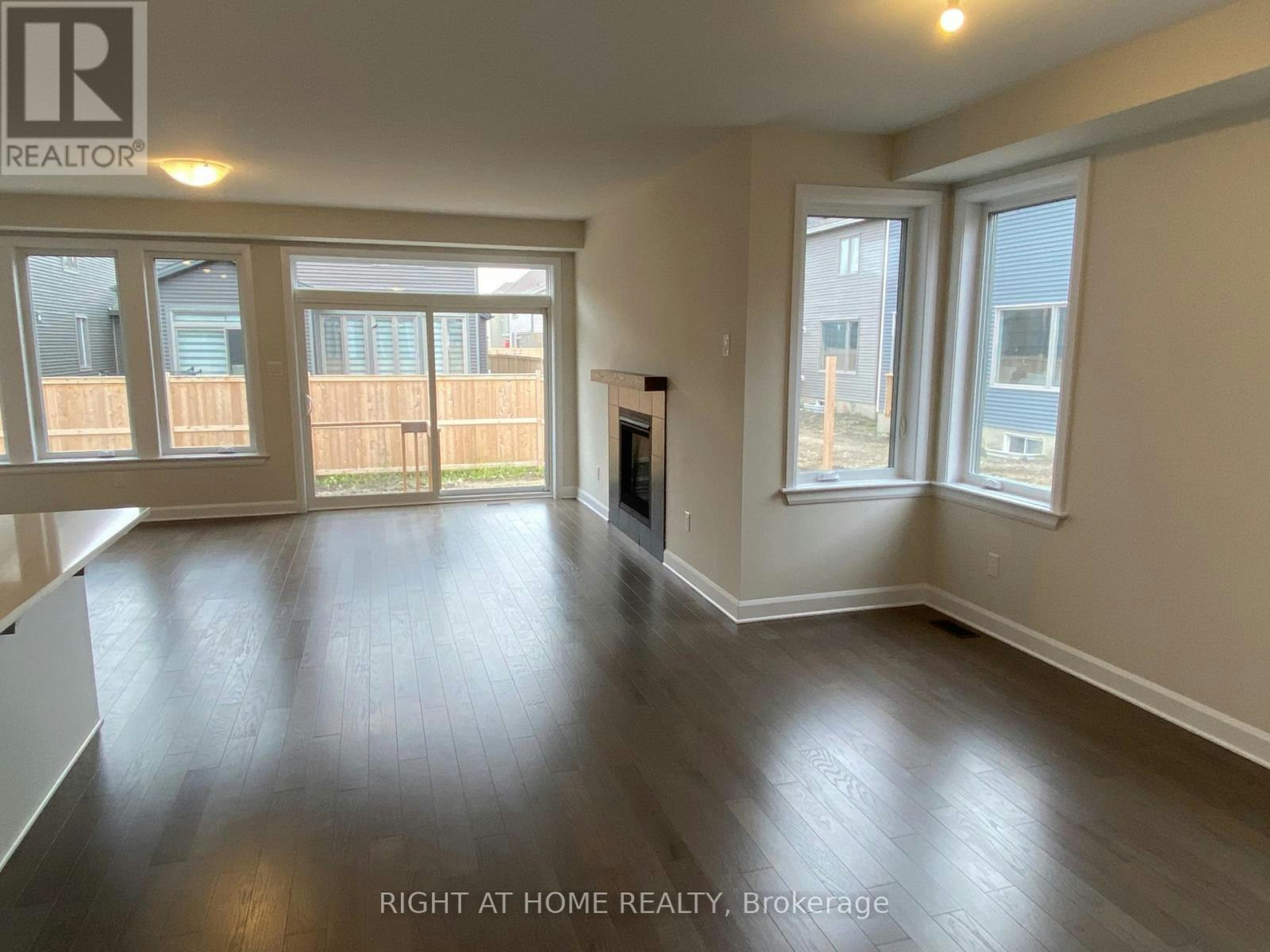 608 Moonflower Crescent, Ottawa, ON, K1T 0X8 - 3