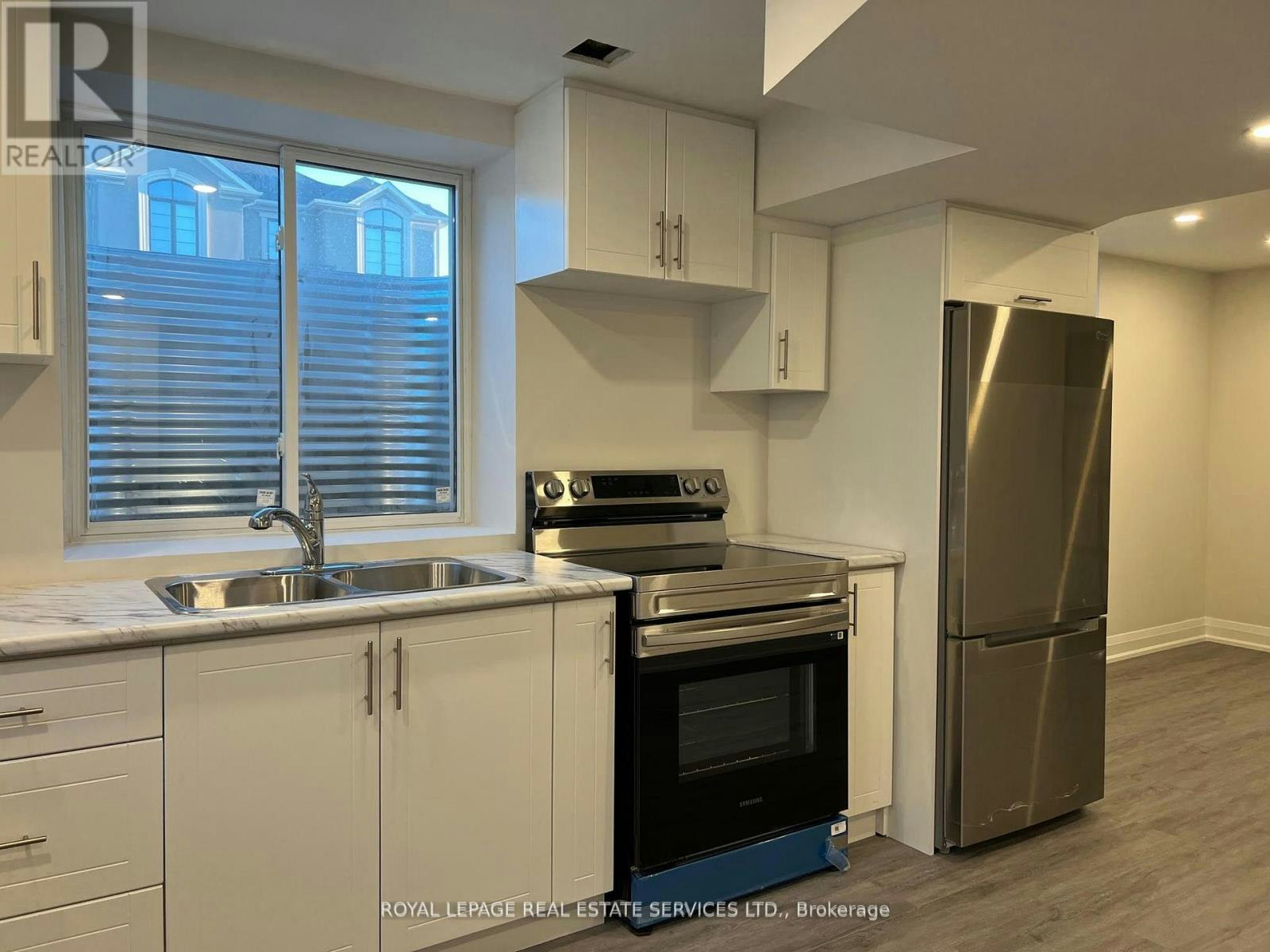 506 Kennedy Circle W, Milton, ON, L9E 1R1 - 8