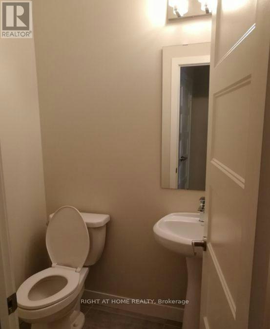 924 Georgetown Drive, London, ON, N6H 5J9 5