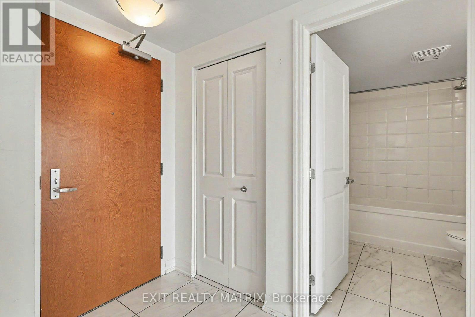 1905-195 Besserer Street, Ottawa, ON, K1N 0B6 - 4