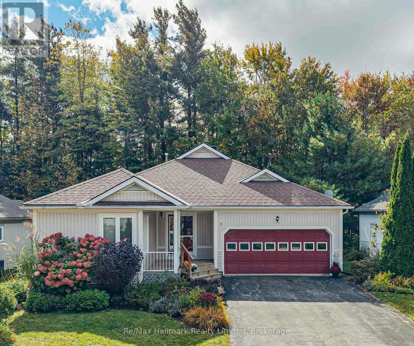 3 Woods Hollow, Gravenhurst, ON, P1P 1Y7