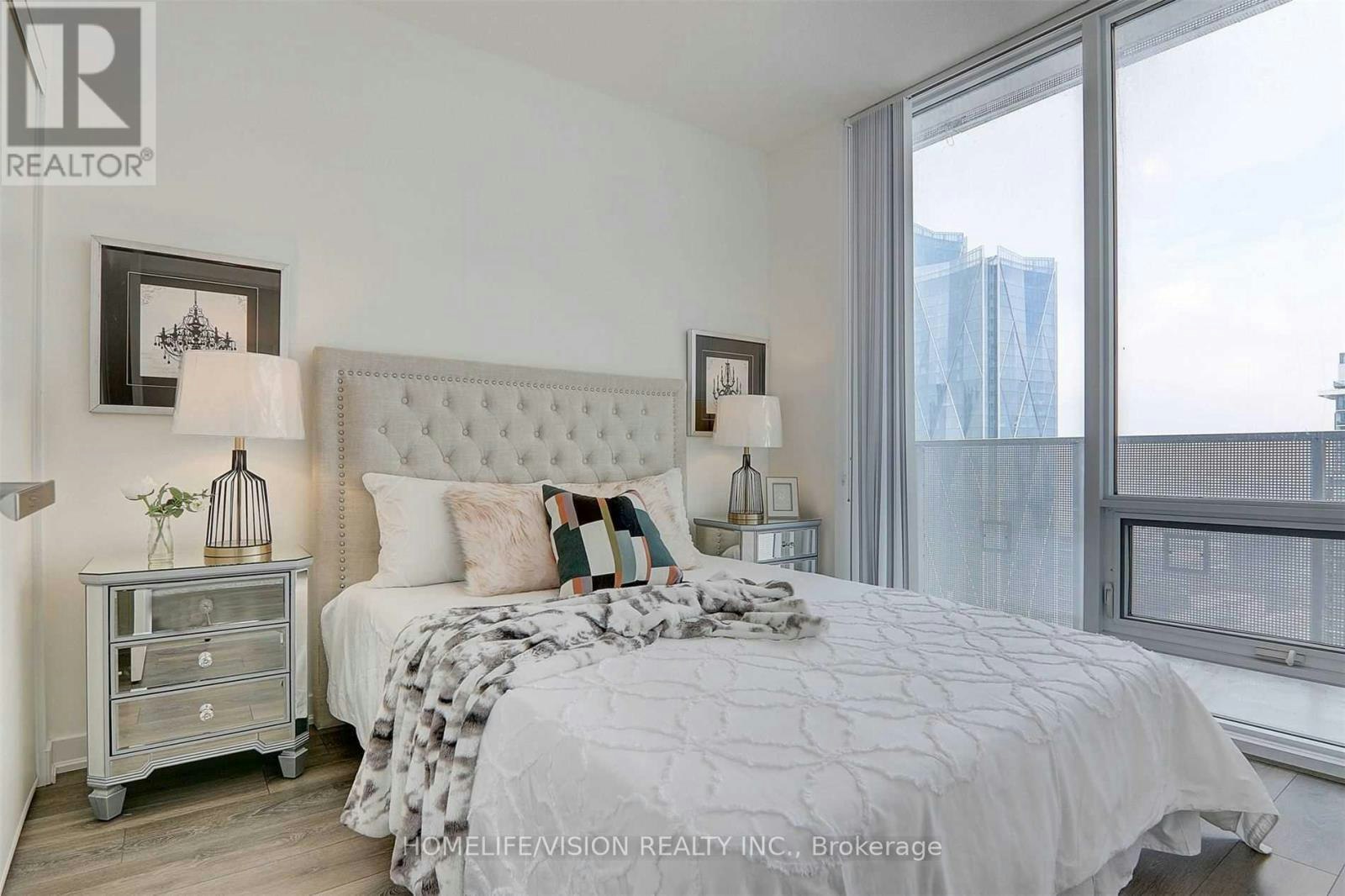 4906-100 Harbour Street, Toronto, ON, M5J 2T5 - 20