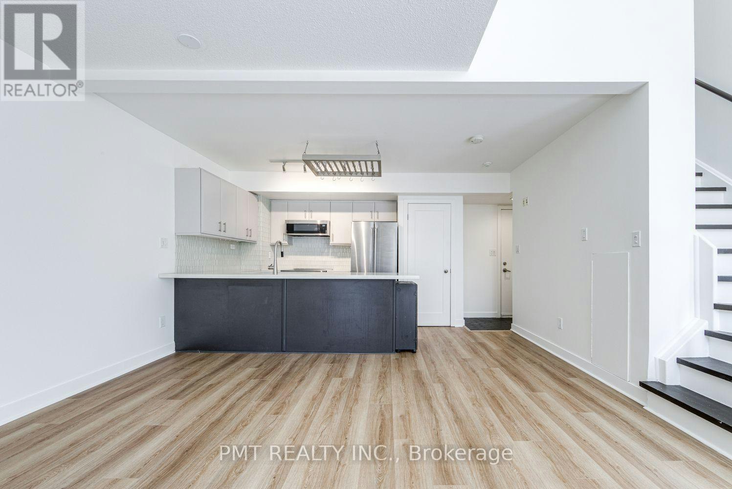124-21 Earl Street, Toronto, ON, M4Y 3C8 - 4