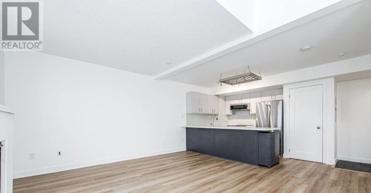 124-21 Earl Street, Toronto, ON, M4Y 3C8 - 12