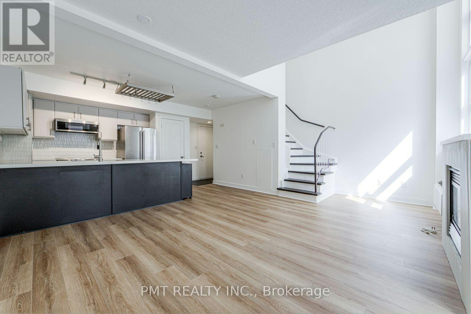 124-21 Earl Street, Toronto, ON, M4Y 3C8 - 3