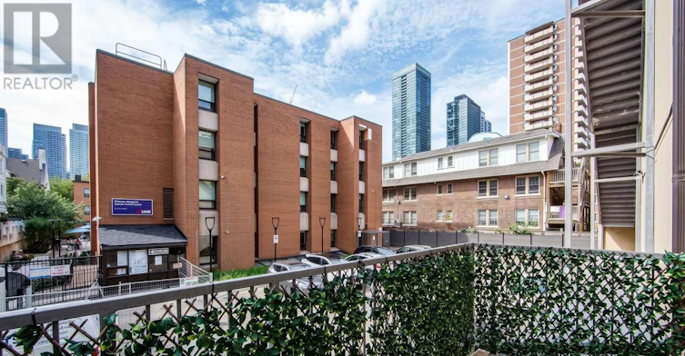 124-21 Earl Street, Toronto, ON, M4Y 3C8 - 22