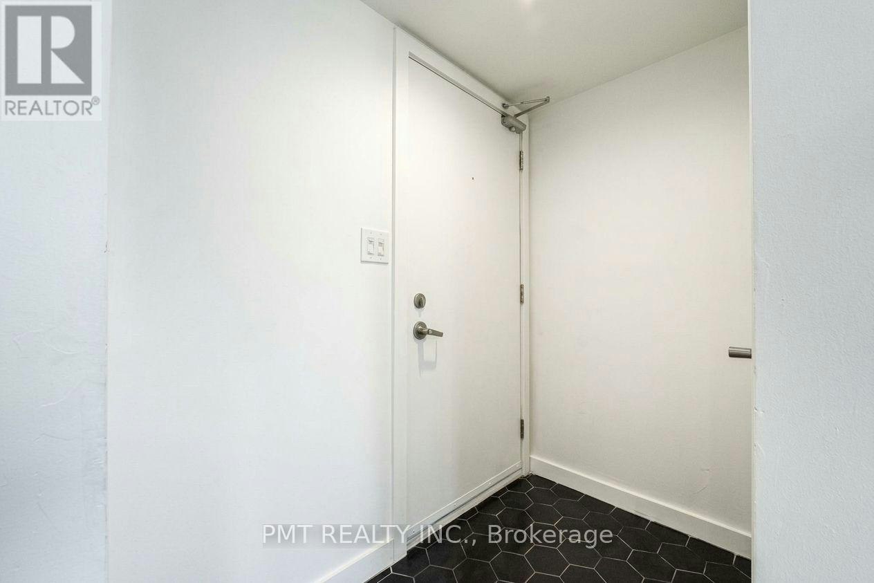 124-21 Earl Street, Toronto, ON, M4Y 3C8 - 25