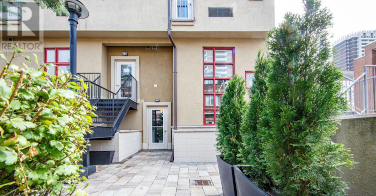 124-21 Earl Street, Toronto, ON, M4Y 3C8