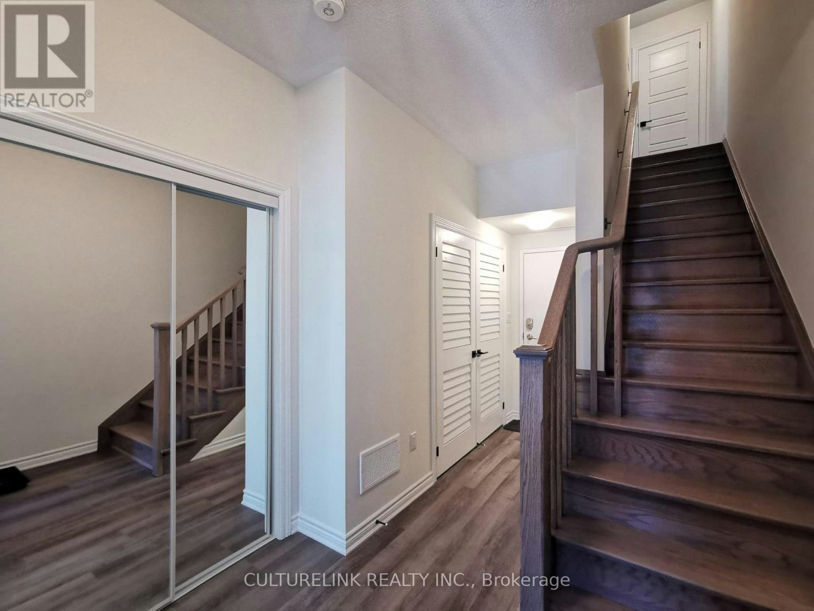 302-1034 Reflection Place, Pickering, ON, L1X 0L1 - 3