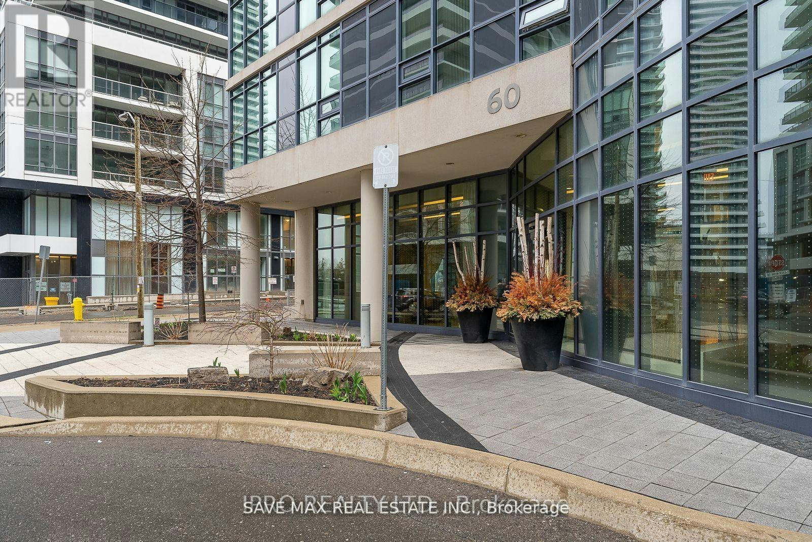 808-60 Annie Craig Drive, Toronto, ON, M8V 0C5 - 2
