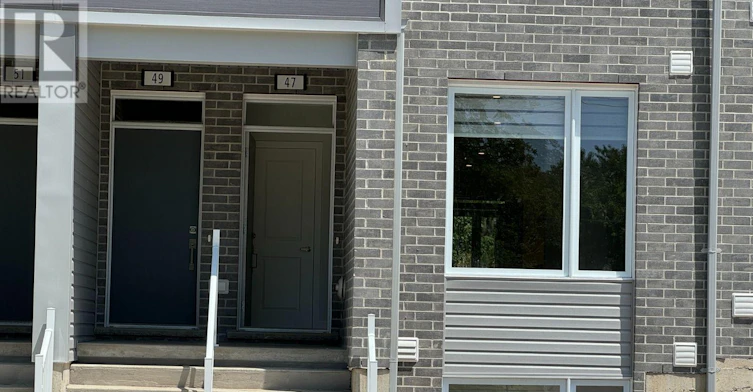 47-990 Deveron Crescent, London, ON, N5Z 0B3 - 2