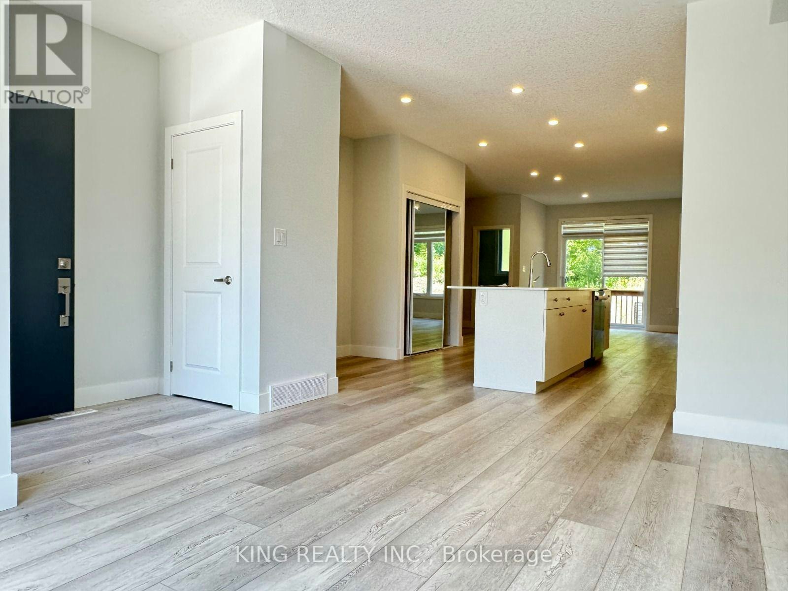 47-990 Deveron Crescent, London, ON, N5Z 0B3 - 8