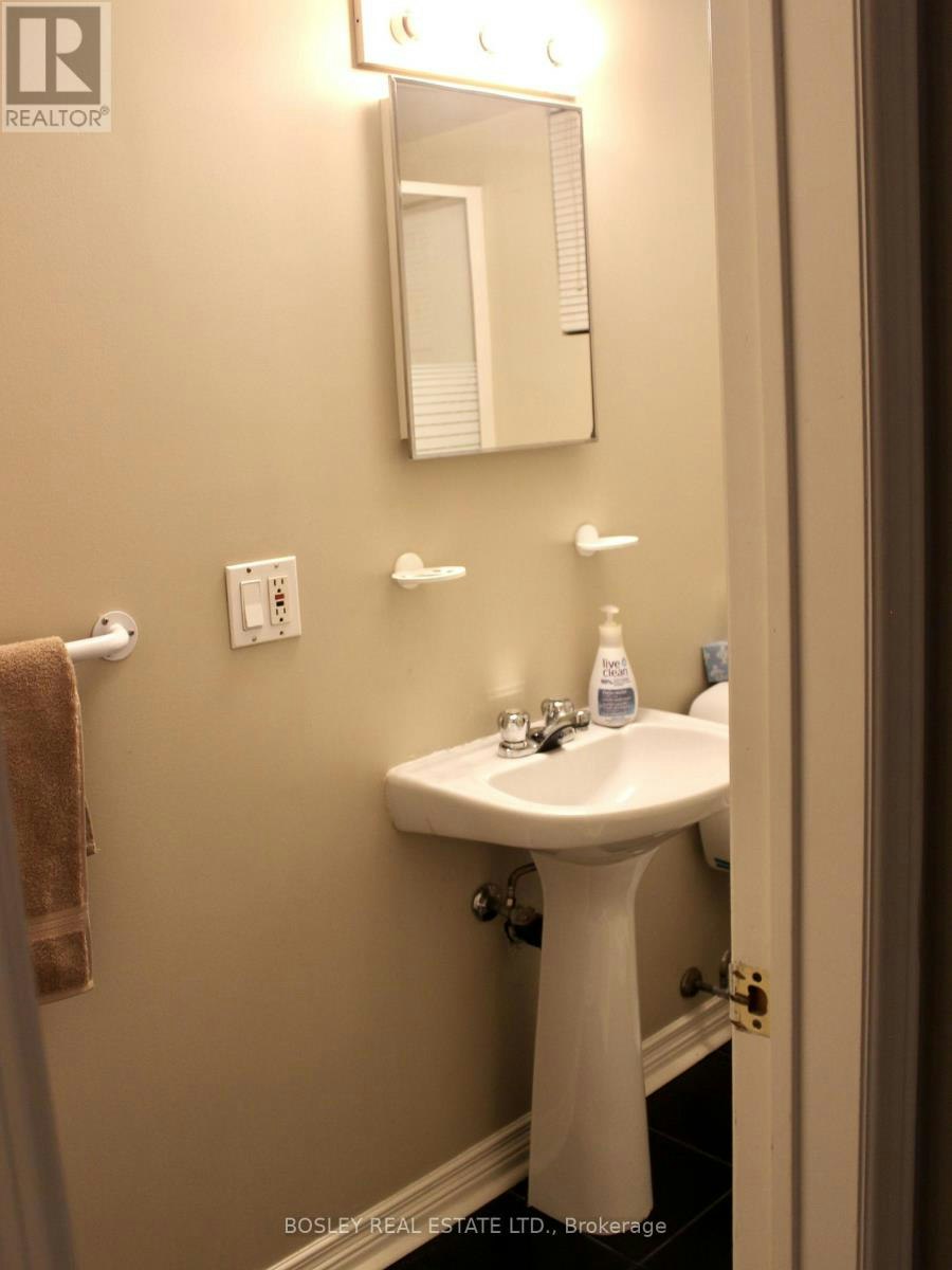 341 Moore Avenue, Toronto, ON, M4G 1E2 - 13