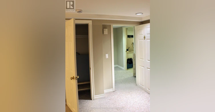 341 Moore Avenue, Toronto, ON, M4G 1E2 - 4