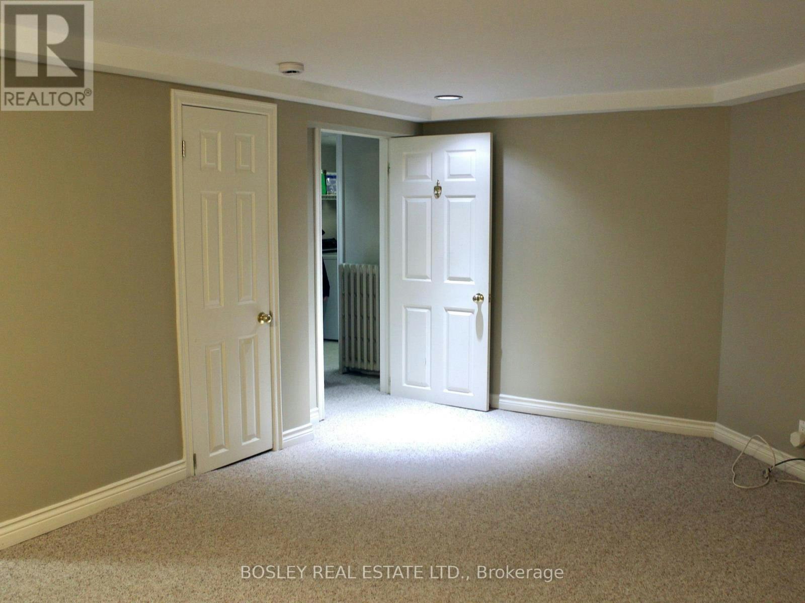 341 Moore Avenue, Toronto, ON, M4G 1E2 5