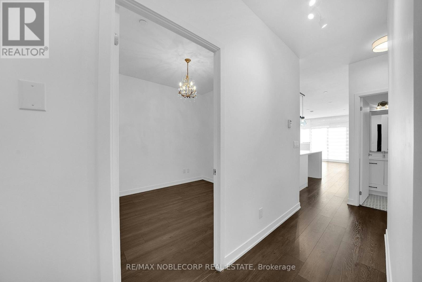 413-899 Queen Street, Toronto, ON, M4M 0C8 - 9