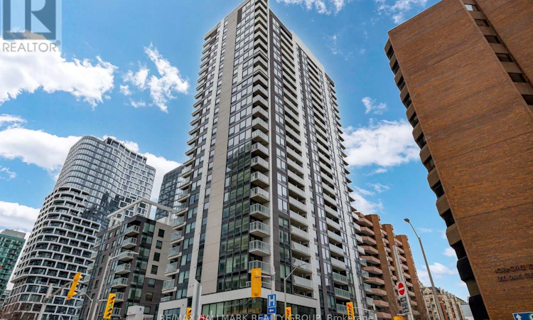 2604-340 Queen Street