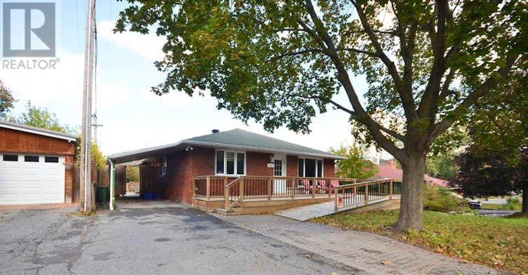 B-1441 Edgecliffe Avenue, Ottawa, ON, K1Z 8G2