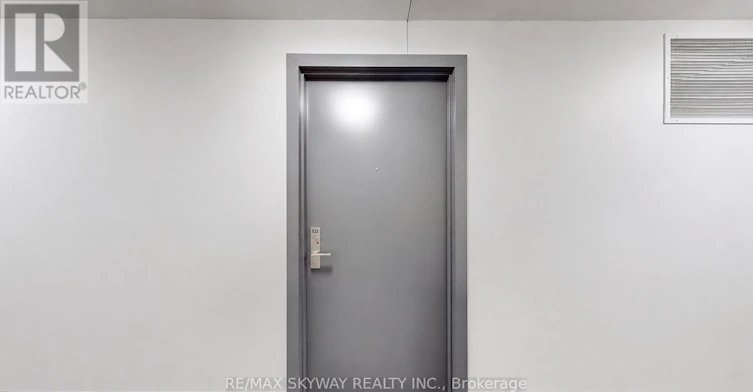 523-86 Dundas Street E, Mississauga, ON, L5A 0B1 - 11