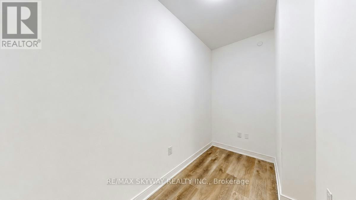 523-86 Dundas Street E, Mississauga, ON, L5A 0B1 - 13