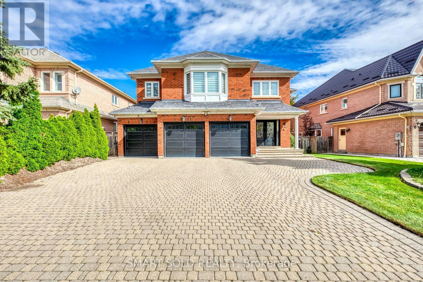 5291 Forest Hill Drive, Mississauga, ON, L5M 5B7